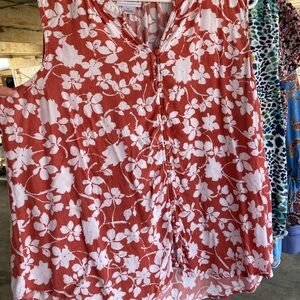 Liz Claiborne Red and White Sleeveless Blouse with Mandarin Collar